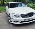 Белый Мерседес С Класс, объемом двигателя 5.51 л и пробегом 218 тыс. км за 12500 $, фото 6 на Automoto.ua