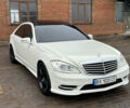Білий Мерседес С Клас, об'ємом двигуна 5.5 л та пробігом 240 тис. км за 17500 $, фото 1 на Automoto.ua