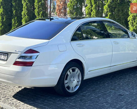 Мерседес С Класс 2008 в Днепре (Днепропетровске) на Automoto.ua Белый Мерседес С Класс, объемом двигателя 5.46 л и пробегом 245 тыс. км за 10700 $, фото 8 на Automoto.ua