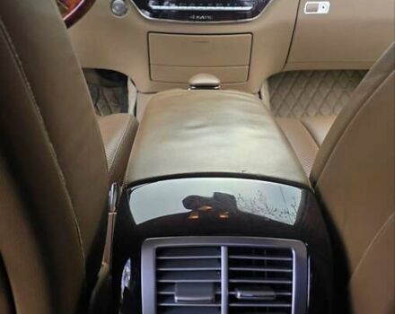 Белый Мерседес С Класс, объемом двигателя 5.5 л и пробегом 197 тыс. км за 15500 $, фото 9 на Automoto.ua