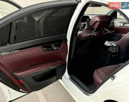 Білий Мерседес С Клас, об'ємом двигуна 5.46 л та пробігом 183 тис. км за 16900 $, фото 33 на Automoto.ua