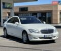Білий Мерседес С Клас, об'ємом двигуна 5.46 л та пробігом 240 тис. км за 11900 $, фото 22 на Automoto.ua