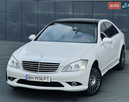 Білий Мерседес С Клас, об'ємом двигуна 5.5 л та пробігом 177 тис. км за 12900 $, фото 5 на Automoto.ua