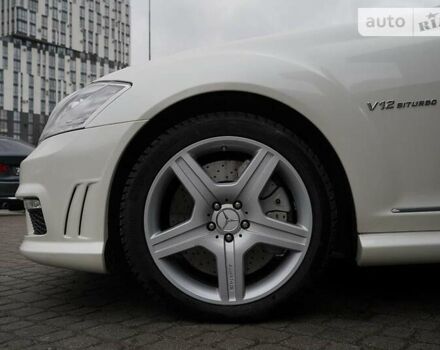 Белый Мерседес С Класс, объемом двигателя 6 л и пробегом 146 тыс. км за 25000 $, фото 8 на Automoto.ua