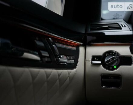 Белый Мерседес С Класс, объемом двигателя 6 л и пробегом 146 тыс. км за 25000 $, фото 22 на Automoto.ua