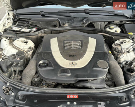 Білий Мерседес С Клас, об'ємом двигуна 5.46 л та пробігом 183 тис. км за 16900 $, фото 22 на Automoto.ua