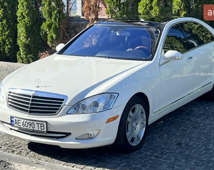 Мерседес С Класс 2008 в Днепре (Днепропетровске) на Automoto.ua Белый Мерседес С Класс, объемом двигателя 5.46 л и пробегом 245 тыс. км за 10700 $, фото 2 на Automoto.ua