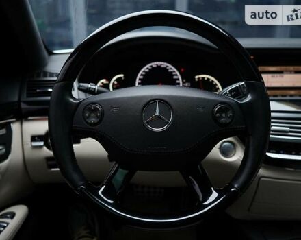 Белый Мерседес С Класс, объемом двигателя 6 л и пробегом 146 тыс. км за 25000 $, фото 25 на Automoto.ua