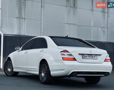 Білий Мерседес С Клас, об'ємом двигуна 5.5 л та пробігом 177 тис. км за 12900 $, фото 22 на Automoto.ua