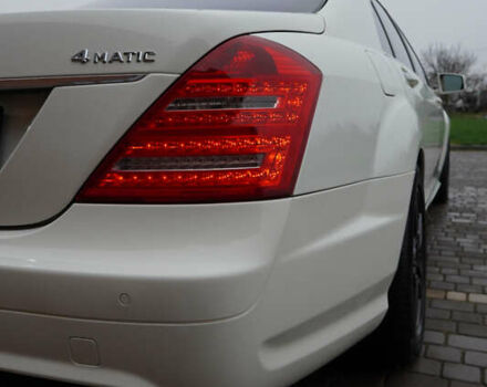 Білий Мерседес С Клас, об'ємом двигуна 5.5 л та пробігом 240 тис. км за 17500 $, фото 26 на Automoto.ua