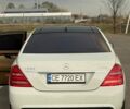 Білий Мерседес С Клас, об'ємом двигуна 5 л та пробігом 195 тис. км за 13000 $, фото 3 на Automoto.ua