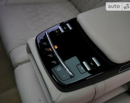 Белый Мерседес С Класс, объемом двигателя 6 л и пробегом 146 тыс. км за 25000 $, фото 45 на Automoto.ua