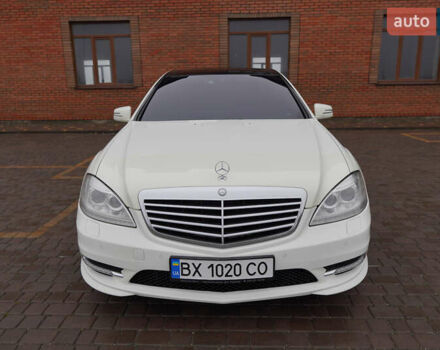 Білий Мерседес С Клас, об'ємом двигуна 5.5 л та пробігом 240 тис. км за 17500 $, фото 7 на Automoto.ua