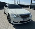 Белый Мерседес С Класс, объемом двигателя 3.5 л и пробегом 127 тыс. км за 10950 $, фото 1 на Automoto.ua