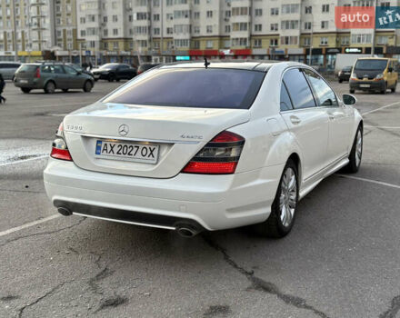 Білий Мерседес С Клас, об'ємом двигуна 5.46 л та пробігом 183 тис. км за 16900 $, фото 18 на Automoto.ua