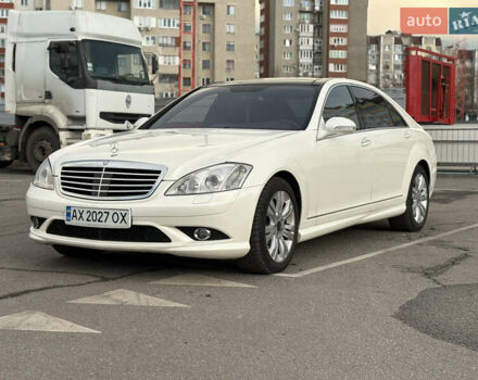 Білий Мерседес С Клас, об'ємом двигуна 5.46 л та пробігом 183 тис. км за 16900 $, фото 1 на Automoto.ua