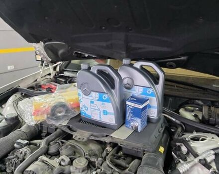 Белый Мерседес С Класс, объемом двигателя 5.5 л и пробегом 180 тыс. км за 13900 $, фото 54 на Automoto.ua