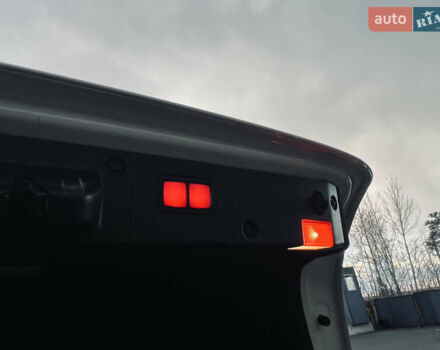 Білий Мерседес С Клас, об'ємом двигуна 5.5 л та пробігом 177 тис. км за 12900 $, фото 59 на Automoto.ua