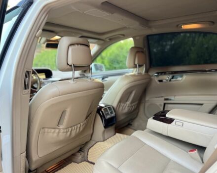 Білий Мерседес С Клас, об'ємом двигуна 3.5 л та пробігом 140 тис. км за 15900 $, фото 19 на Automoto.ua