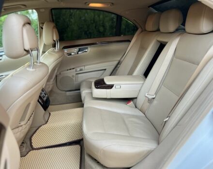 Білий Мерседес С Клас, об'ємом двигуна 3.5 л та пробігом 140 тис. км за 15900 $, фото 20 на Automoto.ua