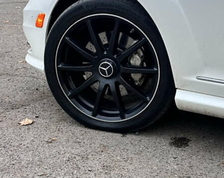 Мерседес С Класс 2010 в Львове на Automoto.ua Белый Мерседес С Класс, объемом двигателя 5.51 л и пробегом 264 тыс. км за 18500 $, фото 12 на Automoto.ua