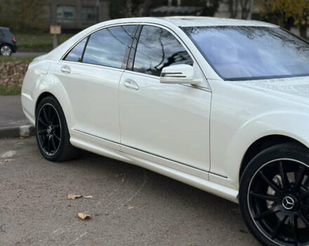 Мерседес С Класс 2010 в Львове на Automoto.ua Белый Мерседес С Класс, объемом двигателя 5.51 л и пробегом 264 тыс. км за 18500 $, фото 9 на Automoto.ua