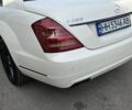 Білий Мерседес С Клас, об'ємом двигуна 5.5 л та пробігом 190 тис. км за 13500 $, фото 3 на Automoto.ua
