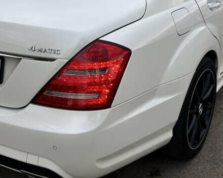 Мерседес С Класс 2010 в Львове на Automoto.ua Белый Мерседес С Класс, объемом двигателя 5.51 л и пробегом 264 тыс. км за 18500 $, фото 17 на Automoto.ua