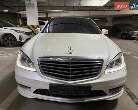 Білий Мерседес С Клас, об'ємом двигуна 1.99 л та пробігом 229 тис. км за 16500 $, фото 5 на Automoto.ua