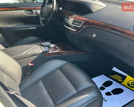 Білий Мерседес С Клас, об'ємом двигуна 2.99 л та пробігом 291 тис. км за 19000 $, фото 12 на Automoto.ua