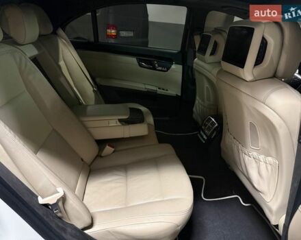 Білий Мерседес С Клас, об'ємом двигуна 1.99 л та пробігом 229 тис. км за 16500 $, фото 45 на Automoto.ua