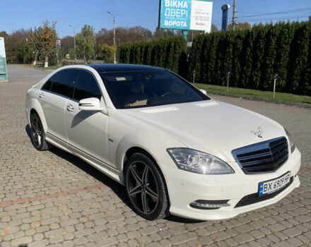 Белый Мерседес С Класс, объемом двигателя 3.2 л и пробегом 273 тыс. км за 19999 $, фото 4 на Automoto.ua