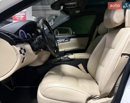 Білий Мерседес С Клас, об'ємом двигуна 1.99 л та пробігом 229 тис. км за 16500 $, фото 27 на Automoto.ua