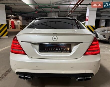 Білий Мерседес С Клас, об'ємом двигуна 1.99 л та пробігом 229 тис. км за 16500 $, фото 15 на Automoto.ua