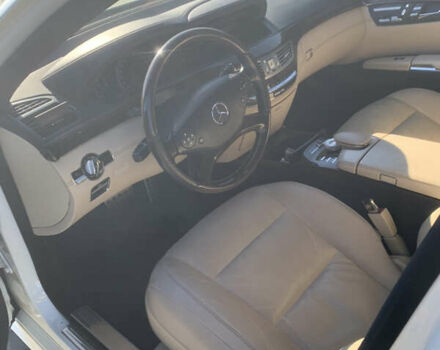 Белый Мерседес С Класс, объемом двигателя 3.2 л и пробегом 273 тыс. км за 19999 $, фото 13 на Automoto.ua