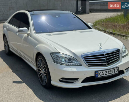 Белый Мерседес С Класс, объемом двигателя 4.66 л и пробегом 209 тыс. км за 19800 $, фото 11 на Automoto.ua