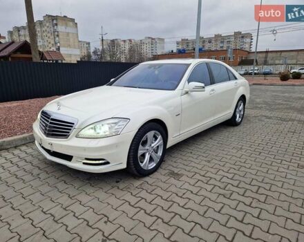 Белый Мерседес С Класс, объемом двигателя 3 л и пробегом 267 тыс. км за 21500 $, фото 17 на Automoto.ua