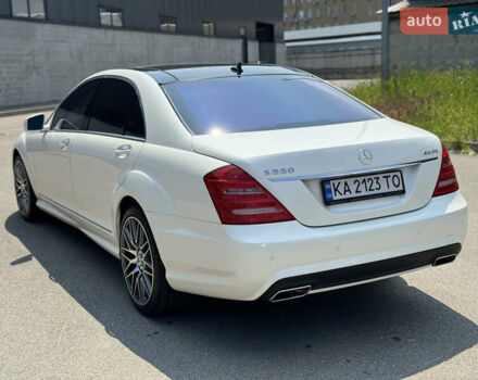 Белый Мерседес С Класс, объемом двигателя 4.66 л и пробегом 209 тыс. км за 19800 $, фото 16 на Automoto.ua