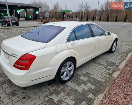 Белый Мерседес С Класс, объемом двигателя 3 л и пробегом 267 тыс. км за 21500 $, фото 10 на Automoto.ua