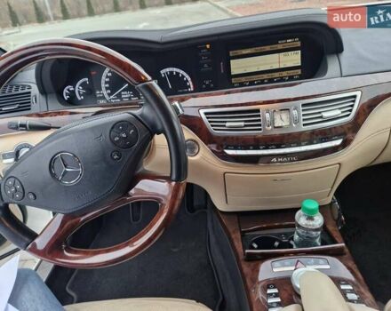 Белый Мерседес С Класс, объемом двигателя 3 л и пробегом 267 тыс. км за 21500 $, фото 1 на Automoto.ua