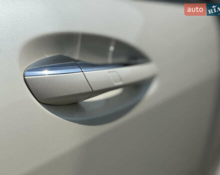 Белый Мерседес С Класс, объемом двигателя 4.66 л и пробегом 209 тыс. км за 19800 $, фото 27 на Automoto.ua
