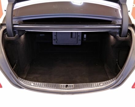 Белый Мерседес С Класс, объемом двигателя 4.7 л и пробегом 163 тыс. км за 27900 $, фото 8 на Automoto.ua