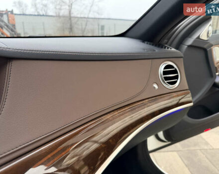 Белый Мерседес С Класс, объемом двигателя 4.7 л и пробегом 187 тыс. км за 34700 $, фото 39 на Automoto.ua