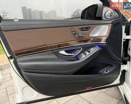 Белый Мерседес С Класс, объемом двигателя 4.7 л и пробегом 187 тыс. км за 34700 $, фото 14 на Automoto.ua