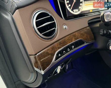 Белый Мерседес С Класс, объемом двигателя 4.7 л и пробегом 187 тыс. км за 34700 $, фото 19 на Automoto.ua