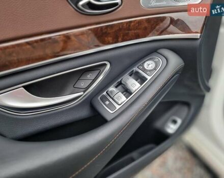 Белый Мерседес С Класс, объемом двигателя 4.66 л и пробегом 187 тыс. км за 36500 $, фото 46 на Automoto.ua