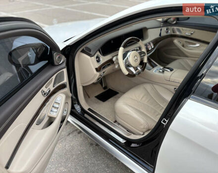 Белый Мерседес С Класс, объемом двигателя 2.99 л и пробегом 167 тыс. км за 50000 $, фото 8 на Automoto.ua
