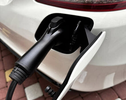 Мерседес С Класс 2015 в Хусте на Automoto.ua Белый Мерседес С Класс, объемом двигателя 3 л и пробегом 170 тыс. км за 35000 $, фото 58 на Automoto.ua