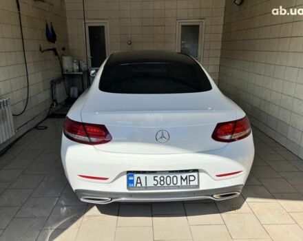 Белый Мерседес С Класс, объемом двигателя 2 л и пробегом 114 тыс. км за 21000 $, фото 4 на Automoto.ua