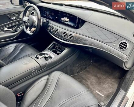 Белый Мерседес С Класс, объемом двигателя 5.46 л и пробегом 64 тыс. км за 67999 $, фото 44 на Automoto.ua